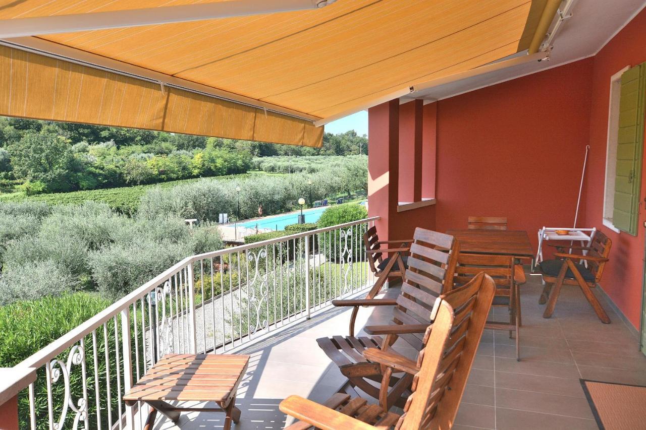Apartment Joan Miro With Pool Bardolino Kültér fotó