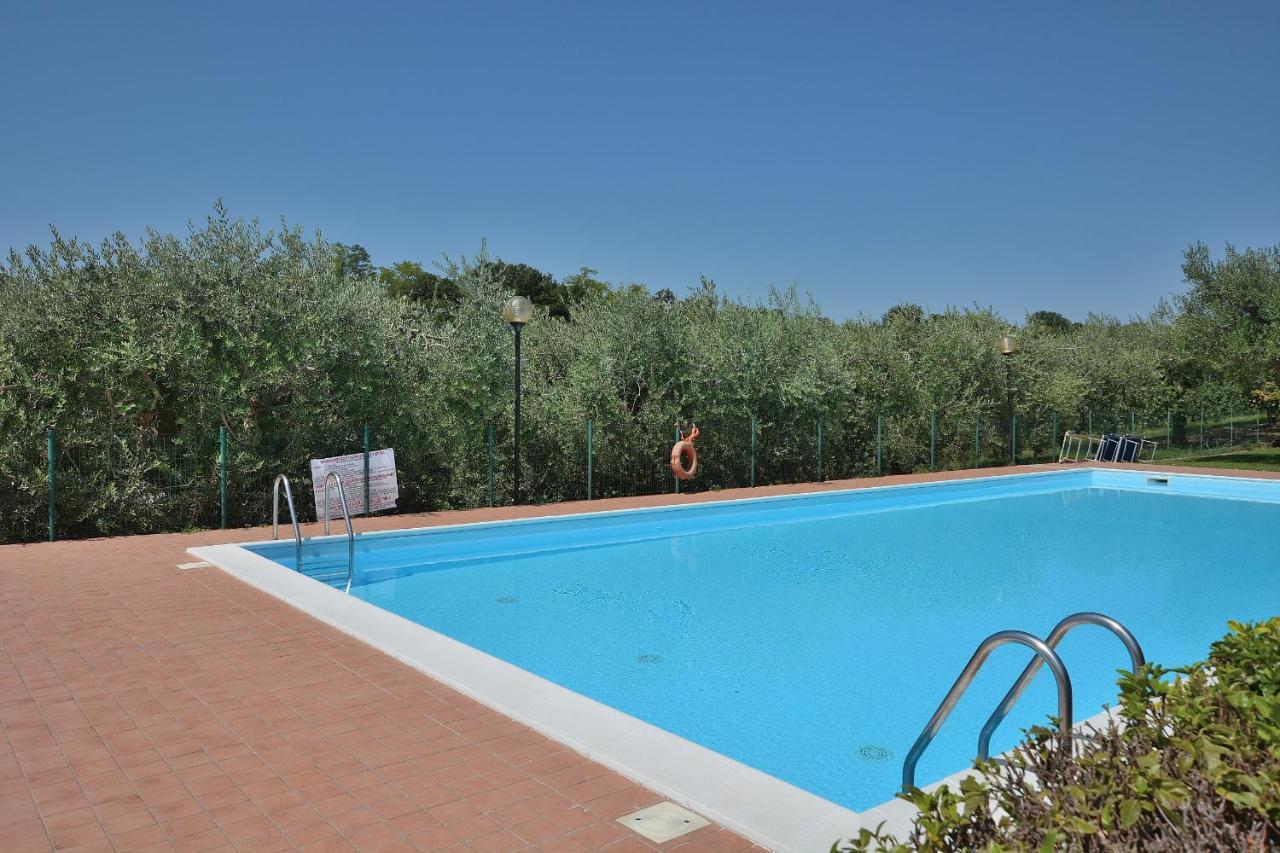 Apartment Joan Miro With Pool Bardolino Kültér fotó