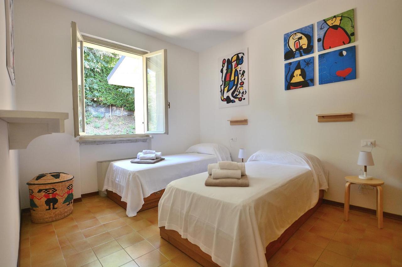 Apartment Joan Miro With Pool Bardolino Kültér fotó